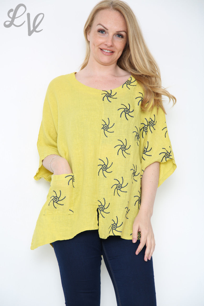 Dames Geborduurd Patroon Top Mosterd Stukprijs €13,99
