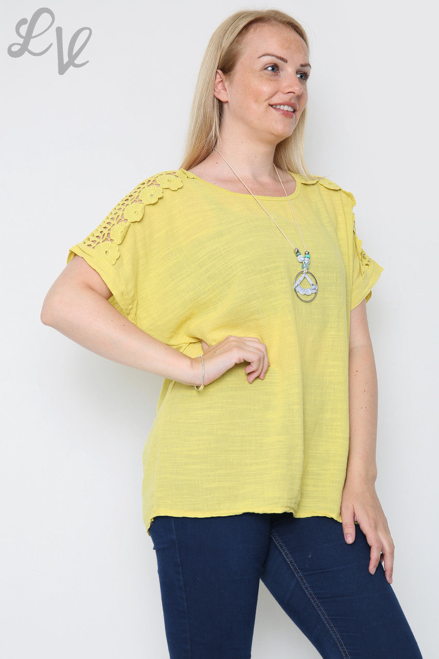 Kopie van Kopie van Dames Top met Uitsnijding en Ketting Mosterd