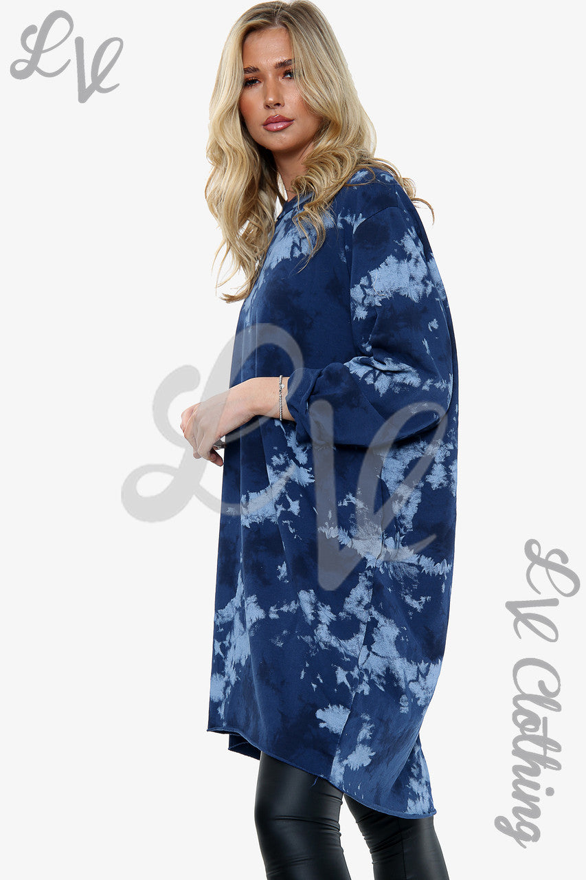 Dames sweatshirt met wolkenprint marineblauw. Prijs WAS € 13,99 NU € 6,99