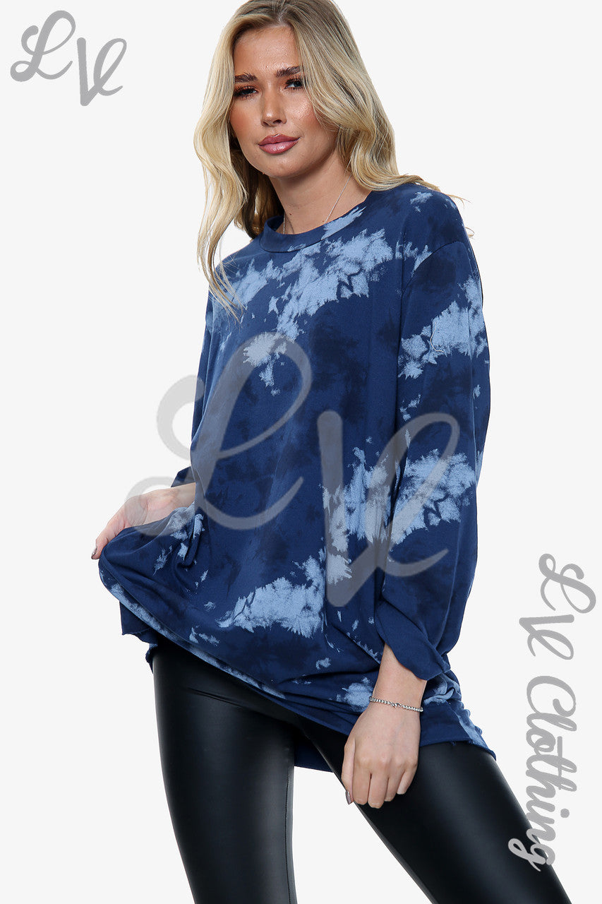 Dames sweatshirt met wolkenprint marineblauw. Prijs WAS € 13,99 NU € 6,99