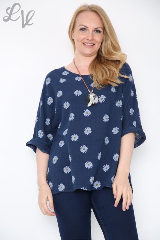 Ladies Ditsy Daisy Print Top With Necklace Navy Unit Price £8.99