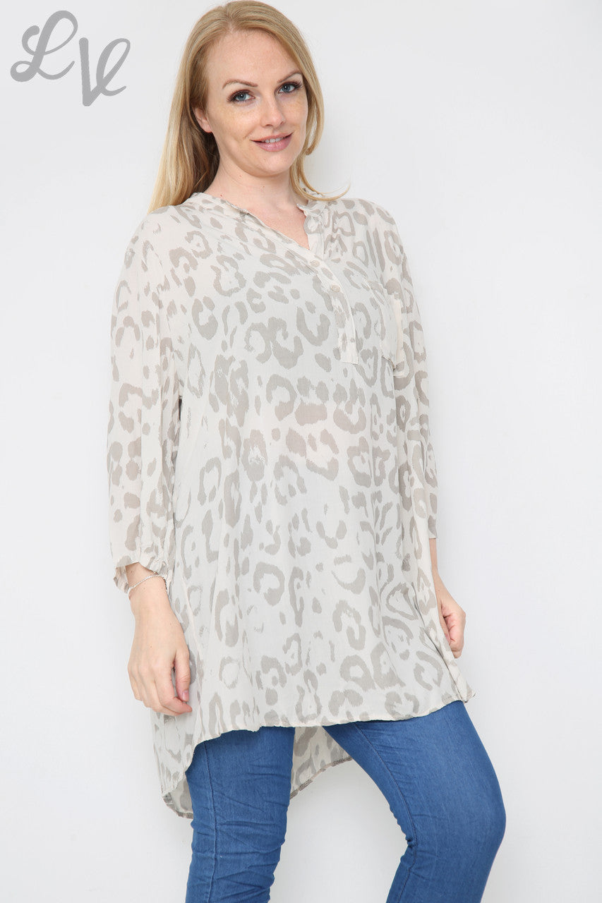 Dames Blouse met Dierenprint, Langere Lengte, Steenkleurig Stuksprijs €8,99