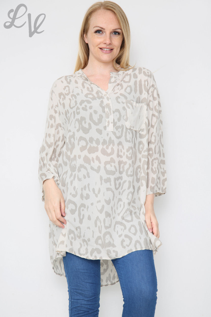 Dames Blouse met Dierenprint, Langere Lengte, Steenkleurig Stuksprijs €8,99