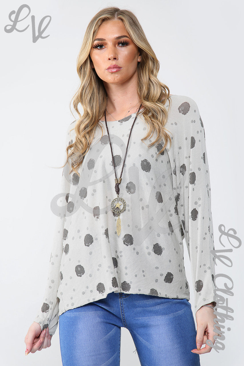 Dames Top Met Stippen En Steentjesketting - Stukprijs € 10,99