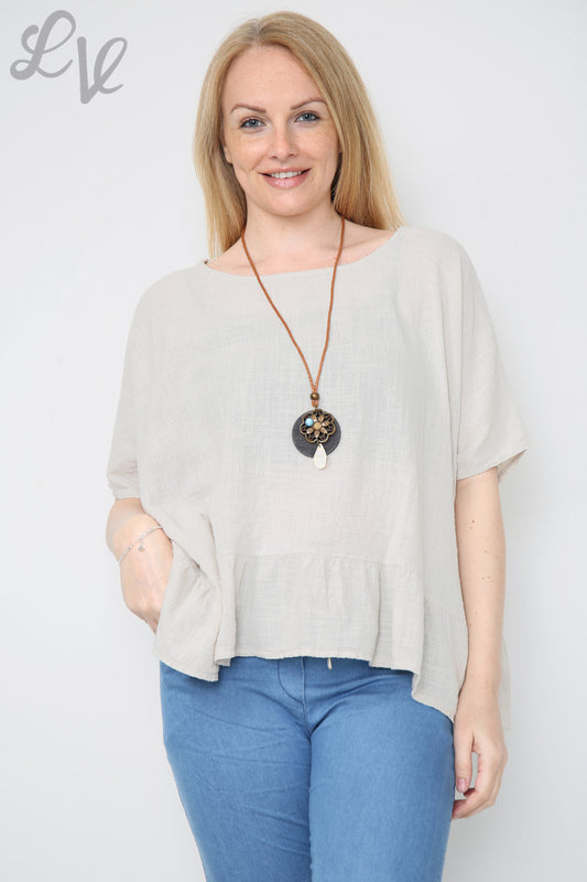Ladies Frill Hem Top With Necklace Stone