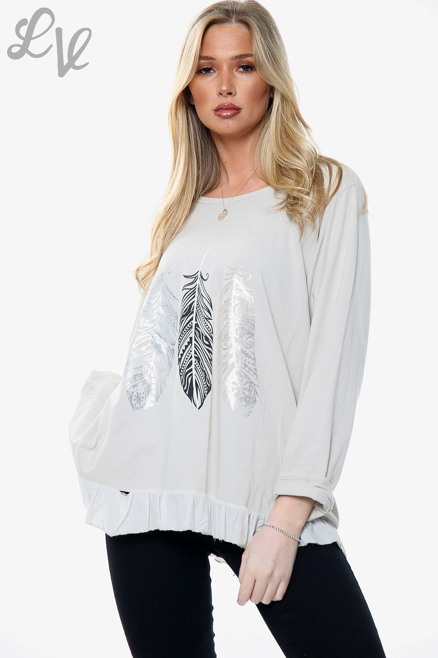 Dames top met verenprint in steenkleur Stukprijs WAS € 10,99 NU € 5,49