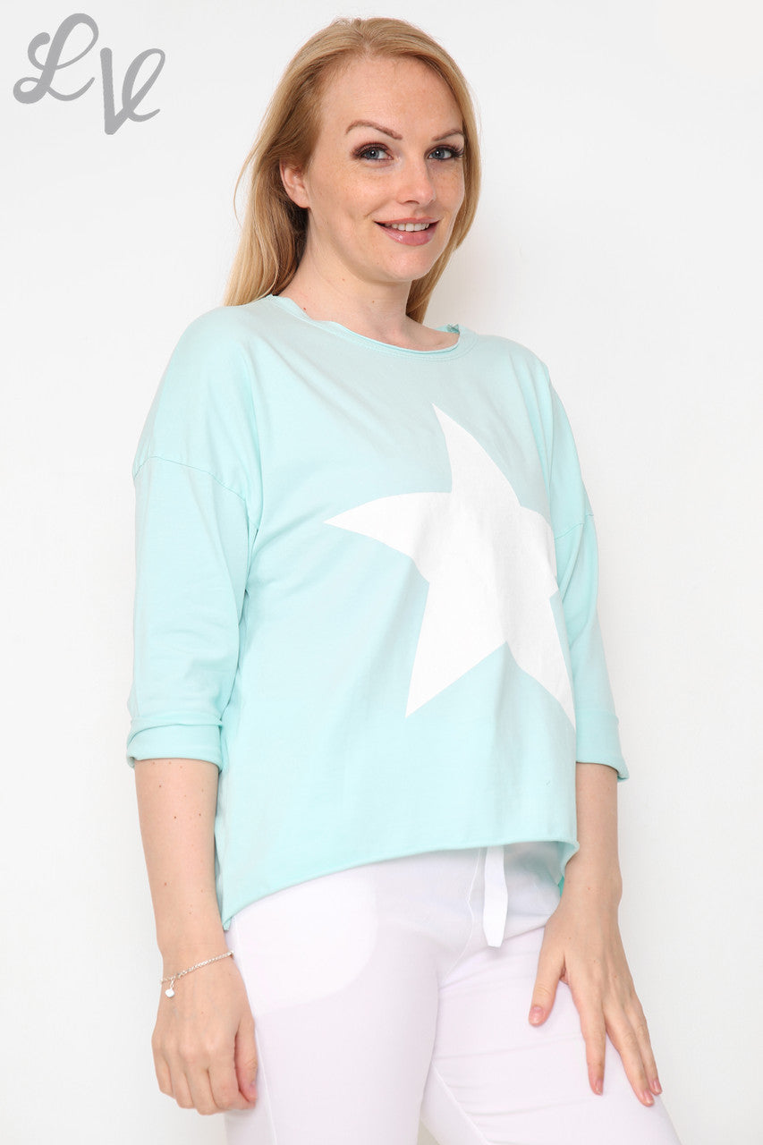 Dames Graphic Top met Ster Tiffany Prijs per stuk €9,99
