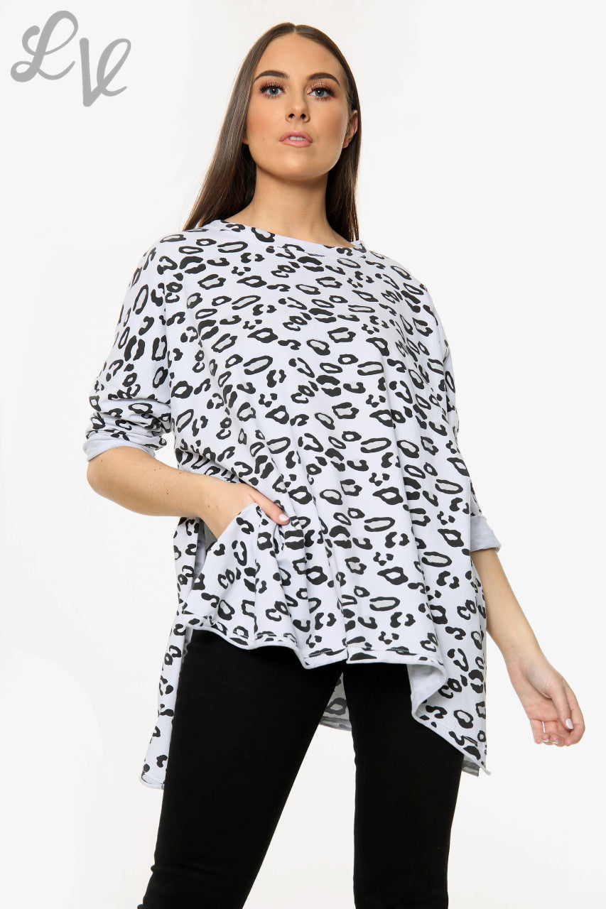 Dames Sweatshirt met Panterprint, Verlaagde Zoom Achter Wit, Per stuk WAS € 10,99 NU € 5,49