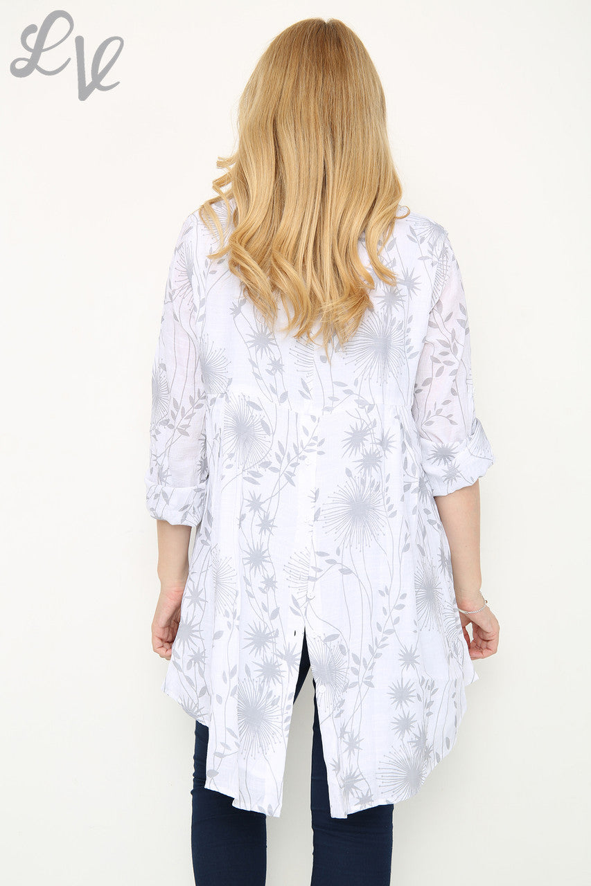 Dames tuniek met bloemenprint en knoopdetails op de rug Wit Stukprijs € 9,99
