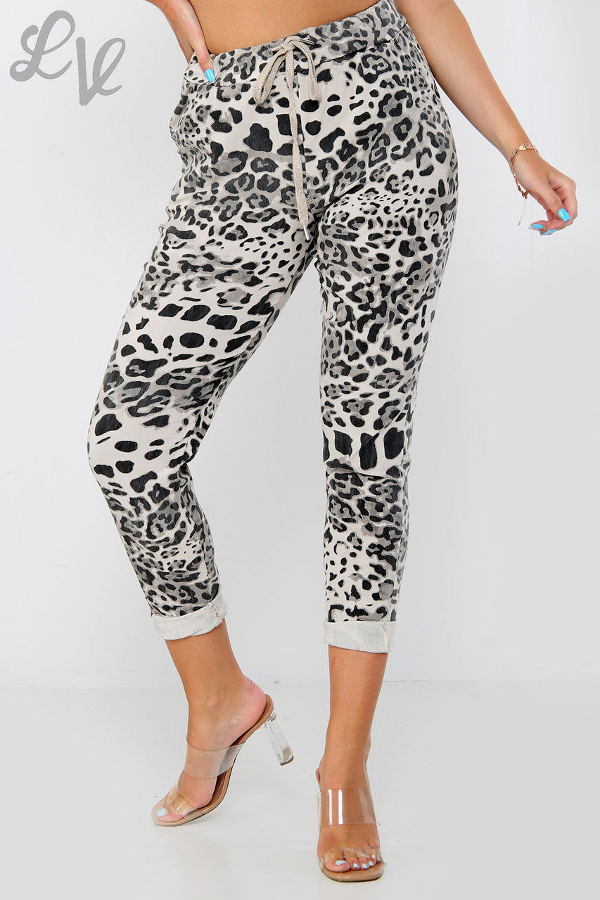 Dames magische broek met luipaardprint, steenkleurig - Stukprijs WAS 12,99 NU € 5,99
