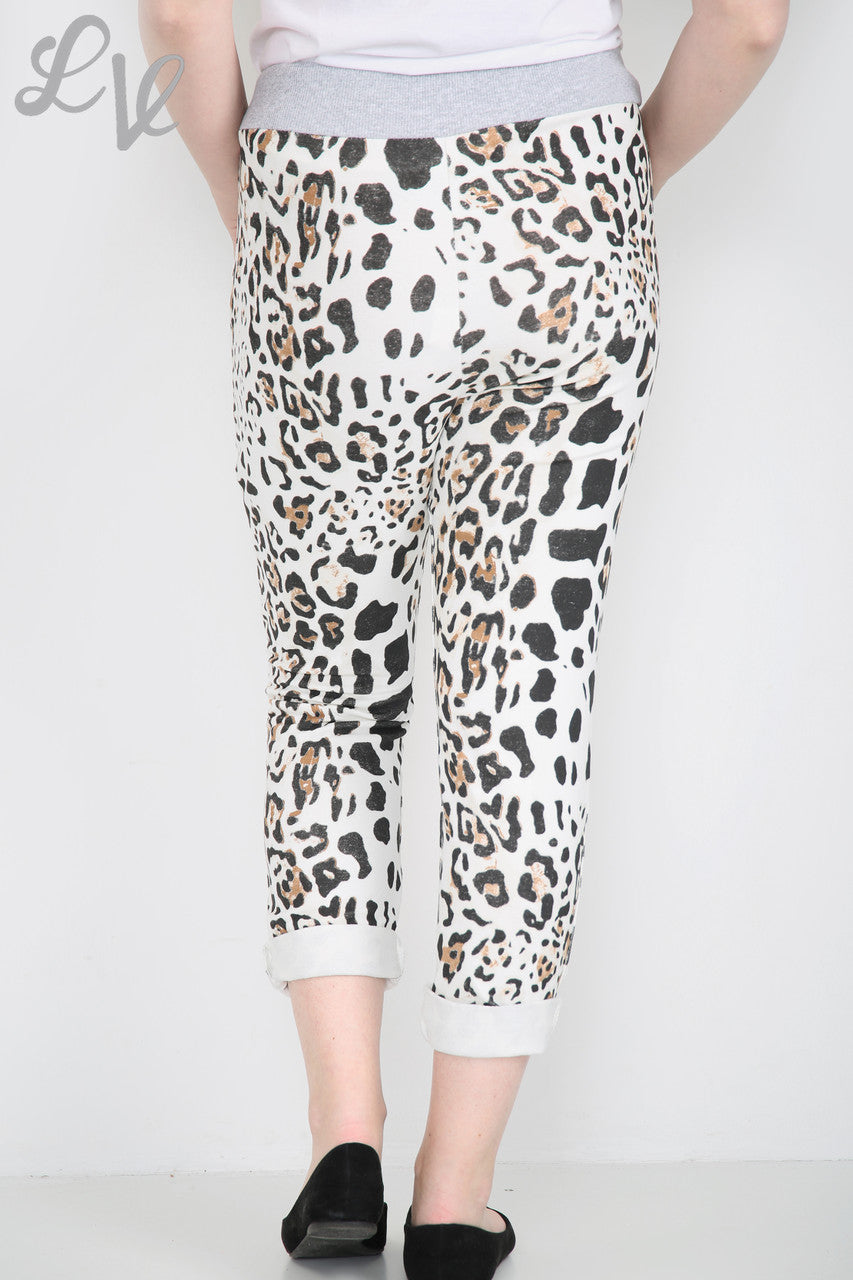 Dames Joggingbroek met Cheetahprint Wit - Stukprijs €6,99
