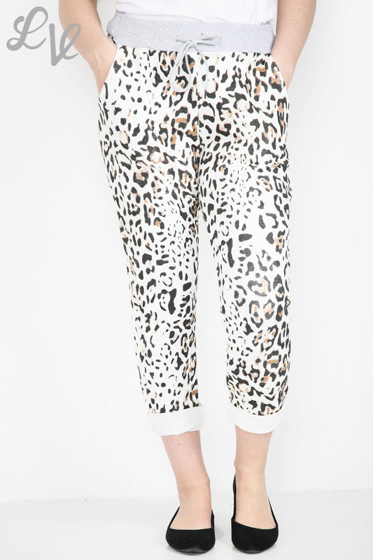 Dames Joggingbroek met Cheetahprint Wit - Stukprijs €6,99