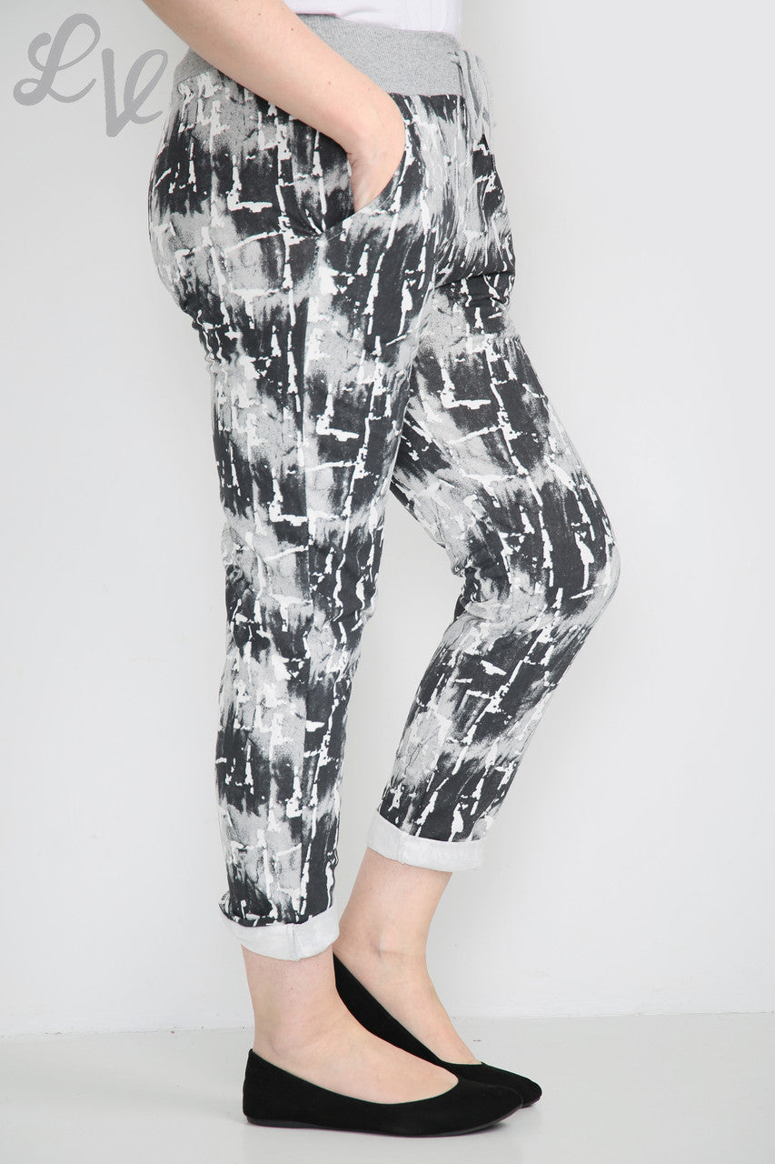 Dames Joggingbroek met verfspatten Wit - Stukprijs € 6,99
