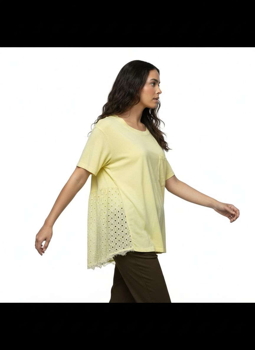 Sunlit Ease Relaxed Fit Katoenen T-shirt met Oogjespaneel - Citroen