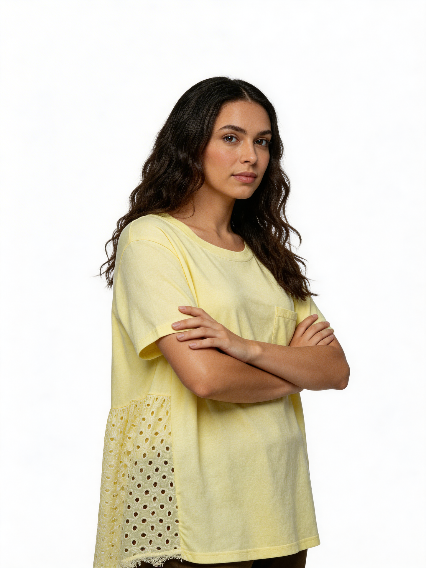 Sunlit Ease Relaxed Fit Katoenen T-shirt met Oogjespaneel - Citroen