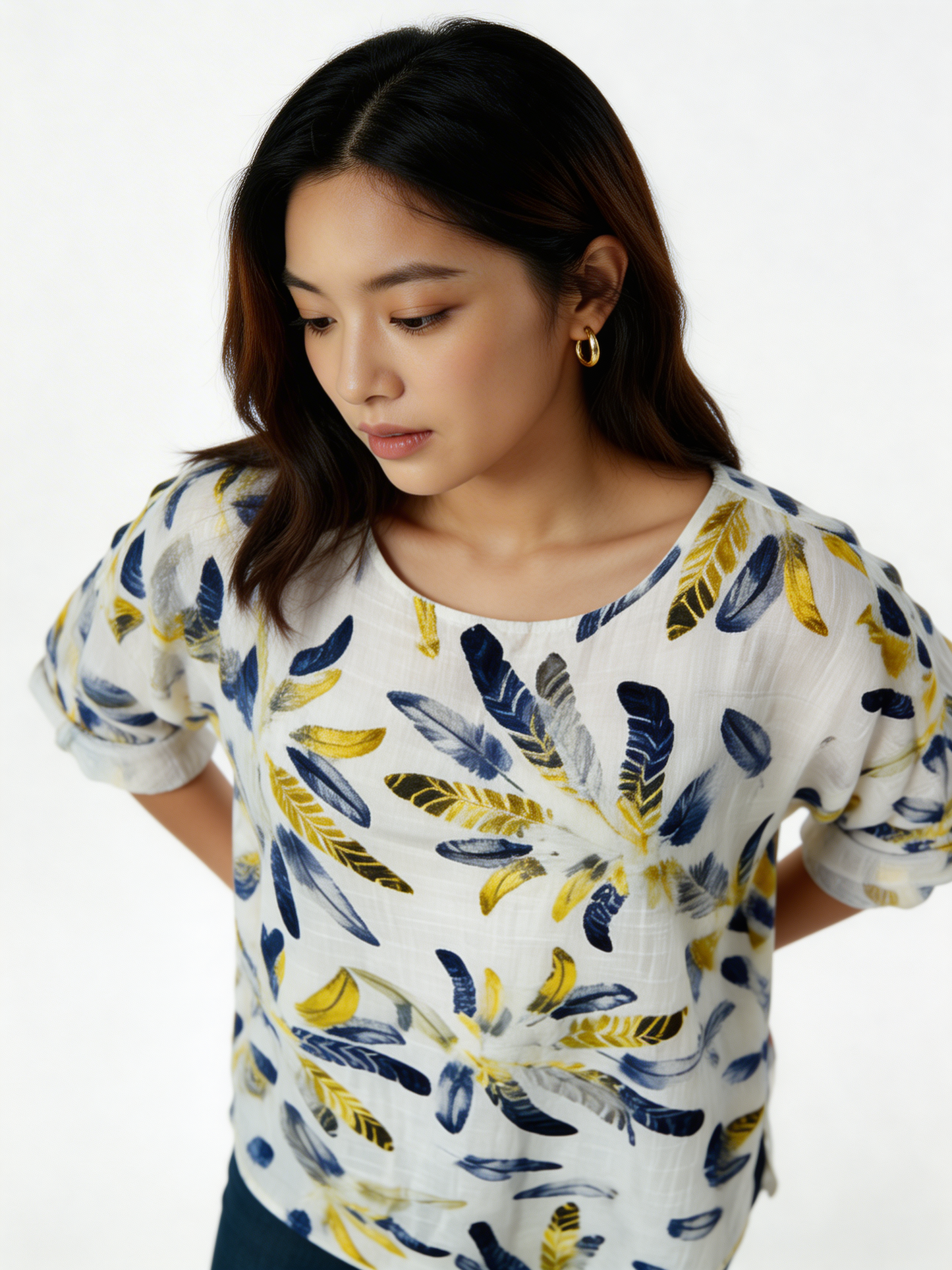 Feather Print Relaxed Linen-Blend Tunic Top - White
