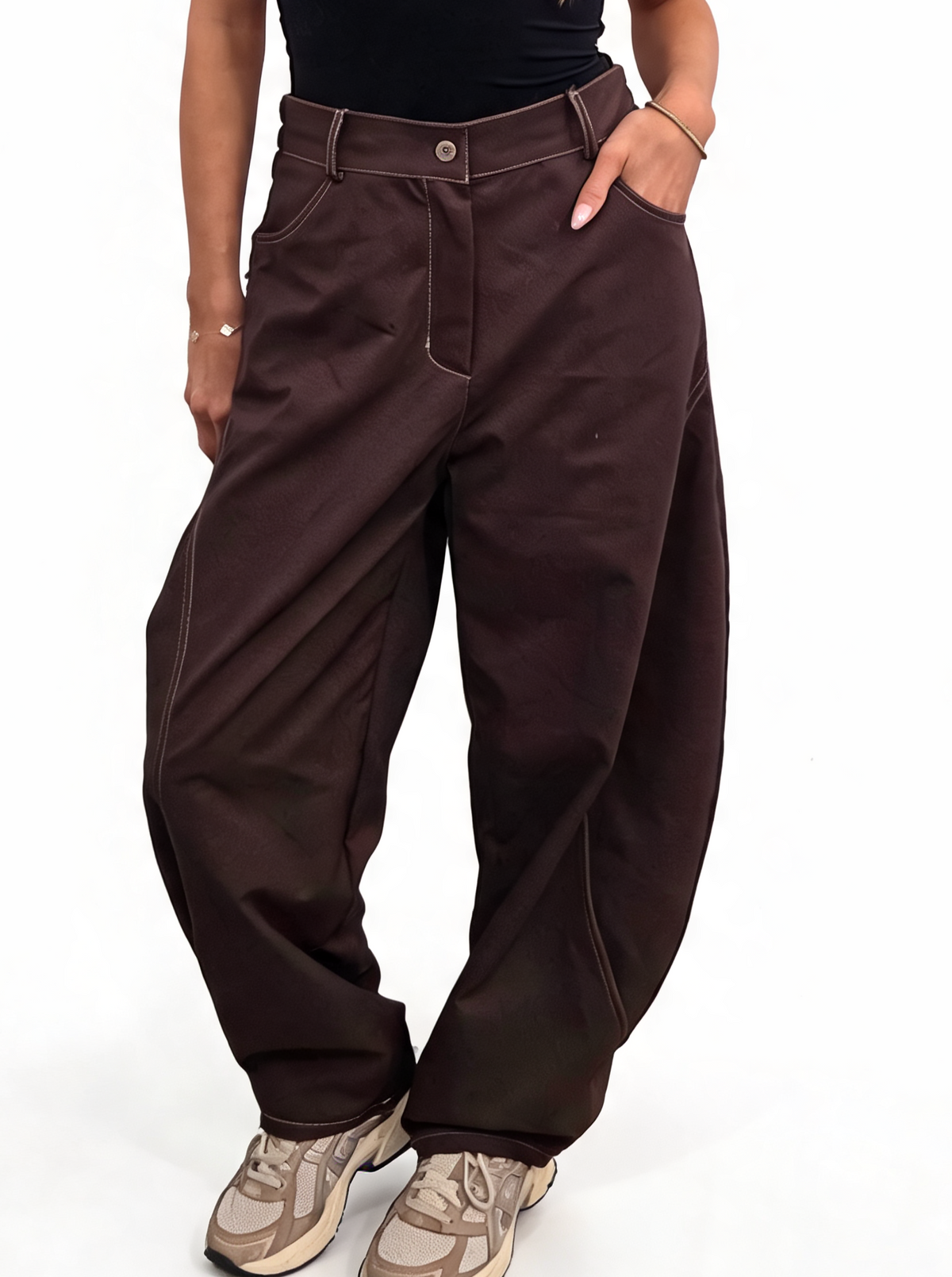 High Waisted Barrel-Curved Leg Contrast Stitch Baggy Cotton Twill Pants with Pockets