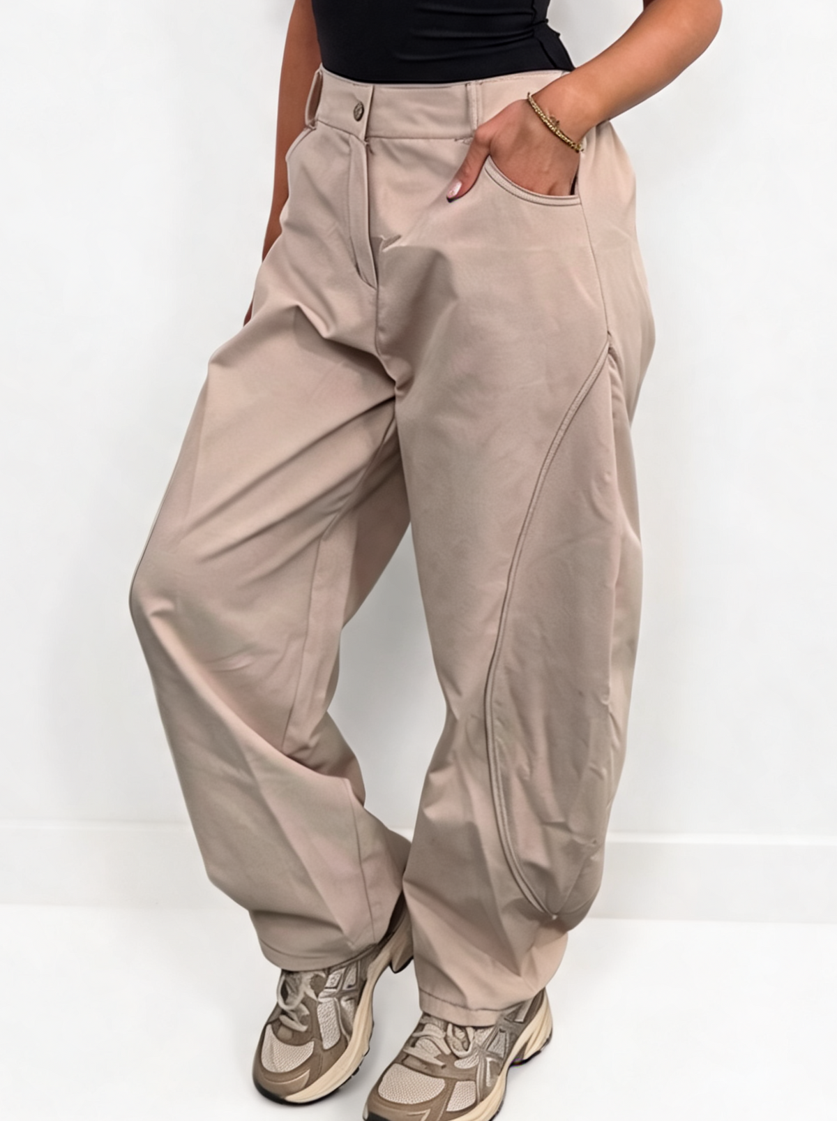 High Waisted Barrel-Curved Leg Contrast Stitch Baggy Cotton Twill Pants with Pockets