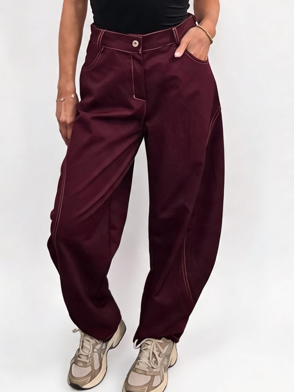 High Waisted Barrel-Curved Leg Contrast Stitch Baggy Cotton Twill Pants with Pockets